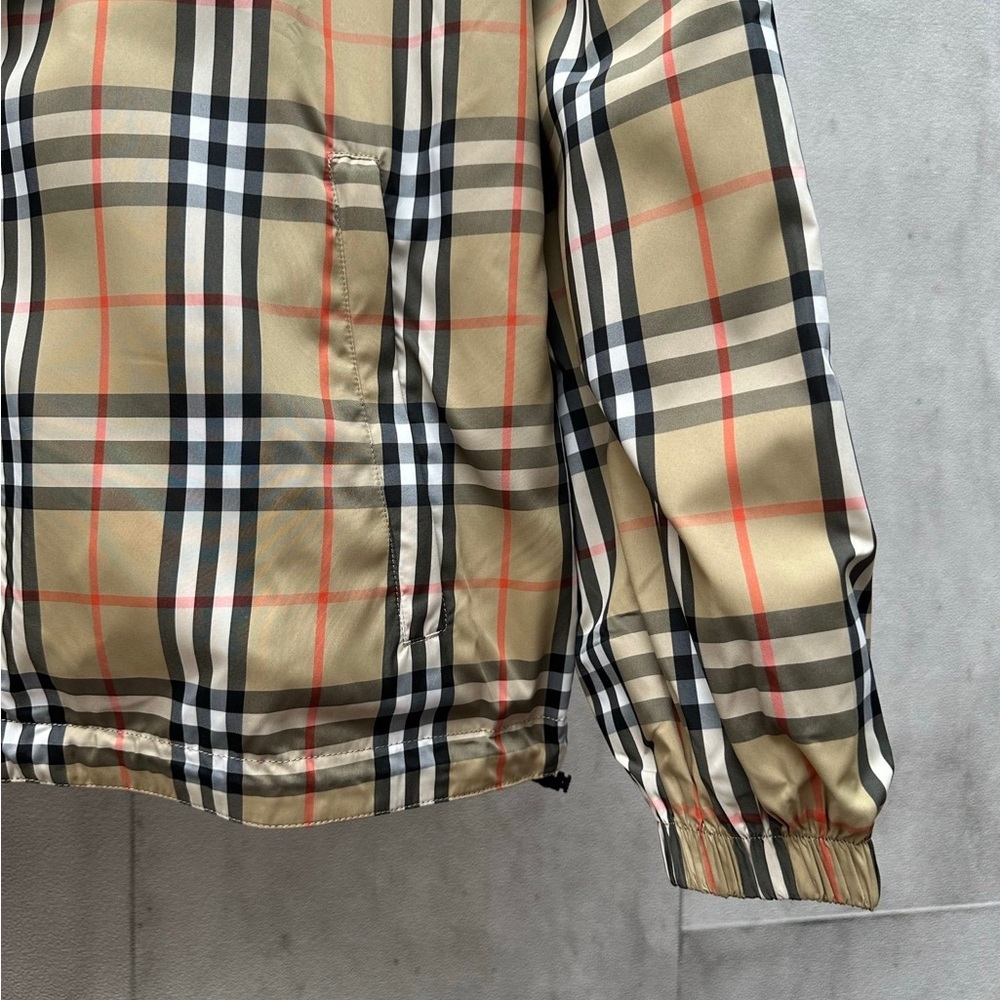 Burberry Reversible Nylon Hooded Sweatshirt - Picture 4 of 7